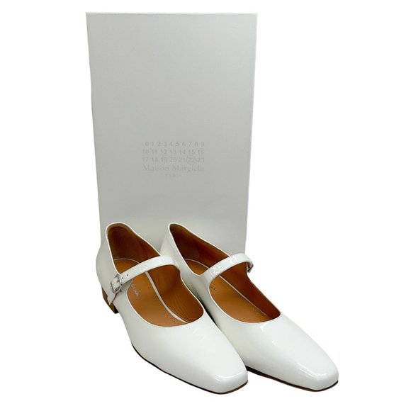 Maison Margiela White Patent Leather Low Heeled Mary Janes - Picture 6 of 10